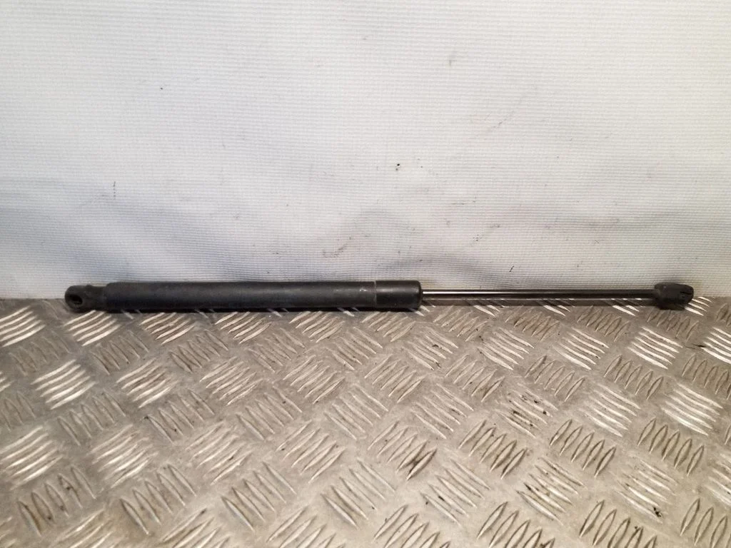 Tailgate/trunk strut/damper – Audi Q5 SQ5 8R (2008-2017)