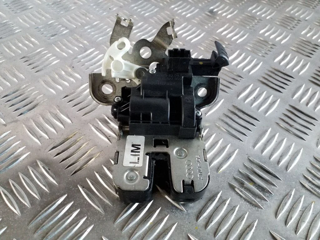 Tailgate/trunk/boot lock/catch/latch – Audi A6 S6 C7 4G (2011-2018)