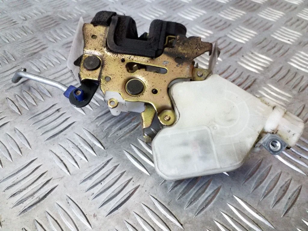 Tailgate/trunk/boot lock/catch/latch 8055265J00