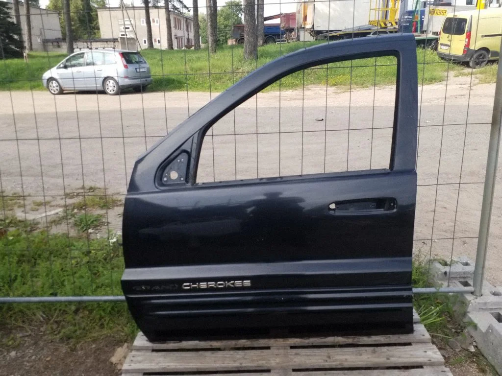 Priekinės durys