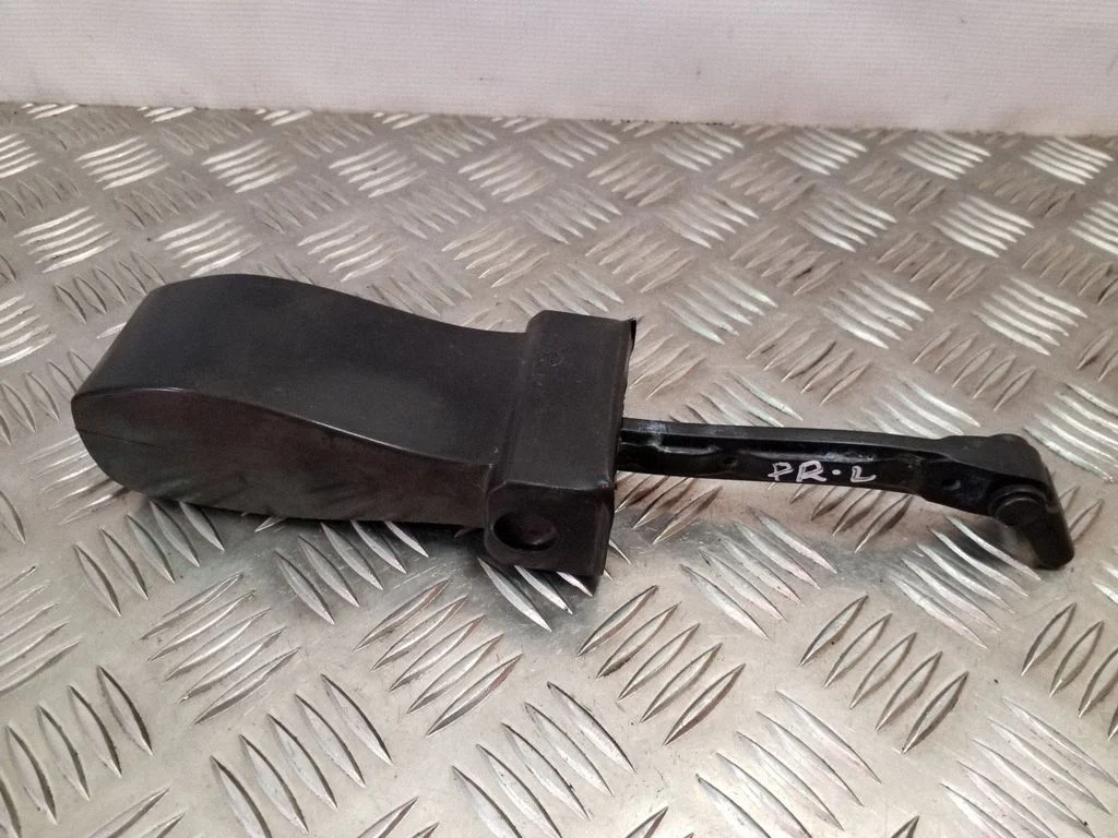 Esiukse avamispiiraja 5L0837249