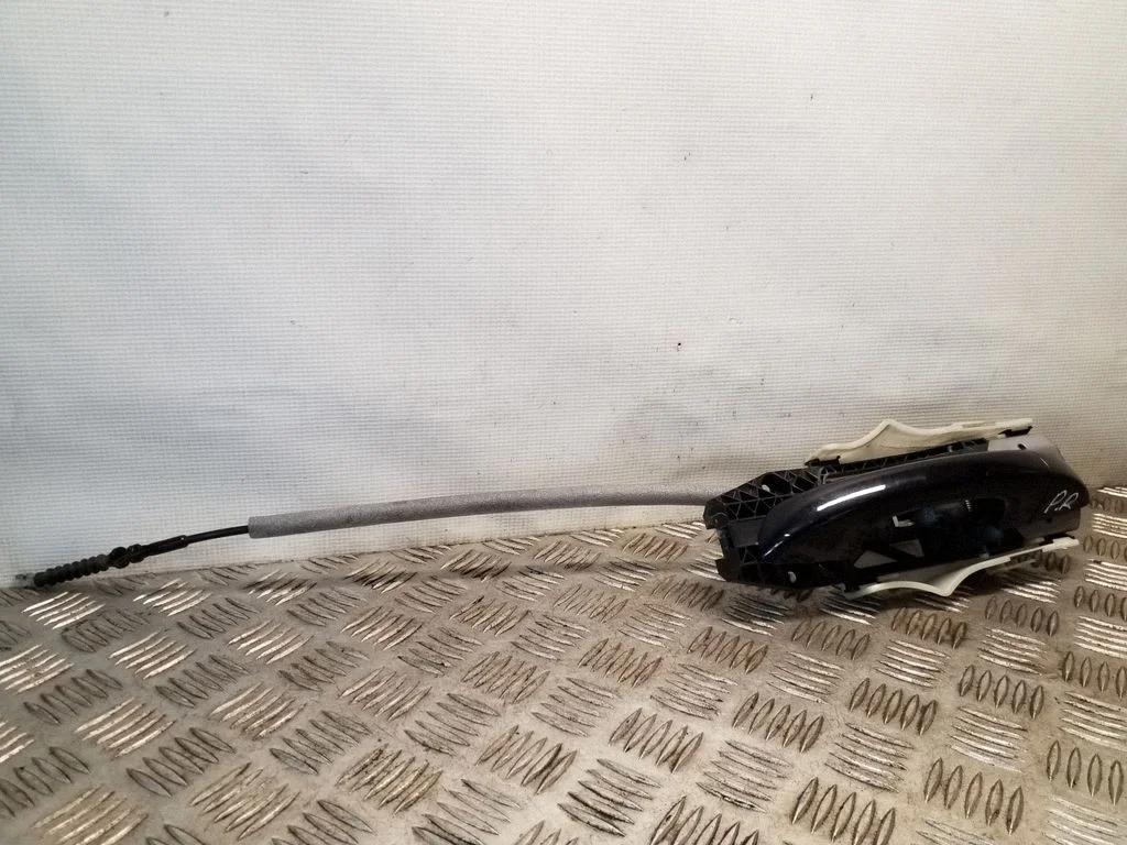 Esiukse välimine käepide 5E0837349A