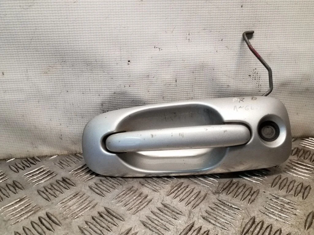 Klamka zewnętrzna drzwi przednich SR7148