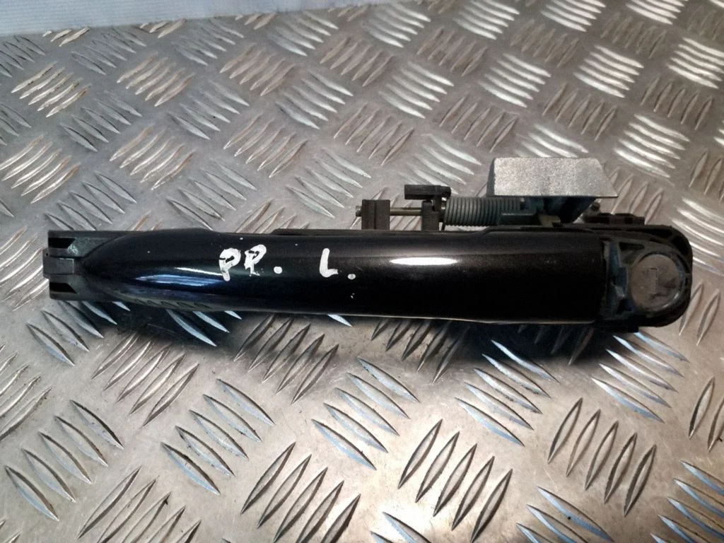 Klamka zewnętrzna drzwi przednich 80611AV600