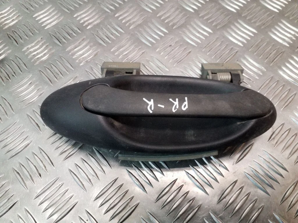 Esiukse välimine käepide 5510094 – Saab 9-5 (1998-2005)