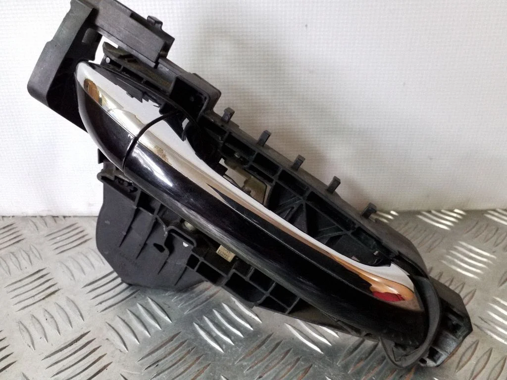 Front door exterior handle – Mercedes-Benz R-Class W251 (2005-2013)