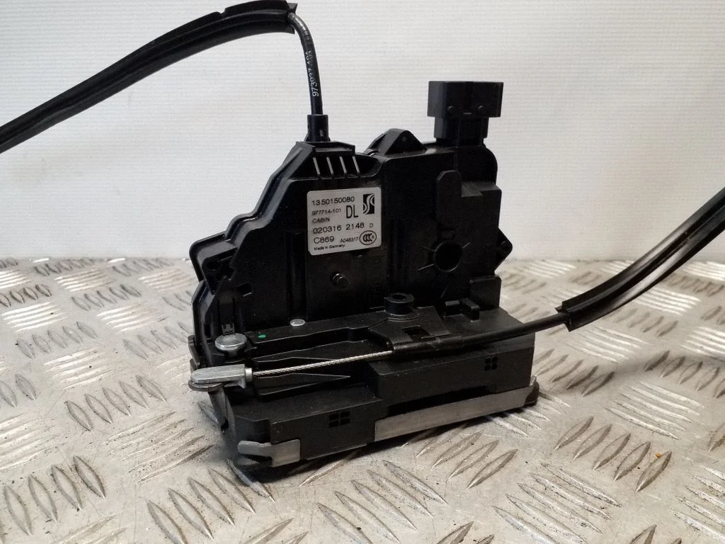 Esiukse lukk 1350150080