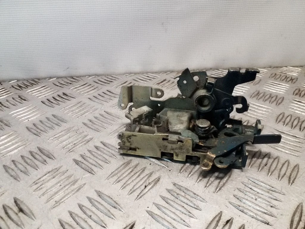 Front door lock 6387200435