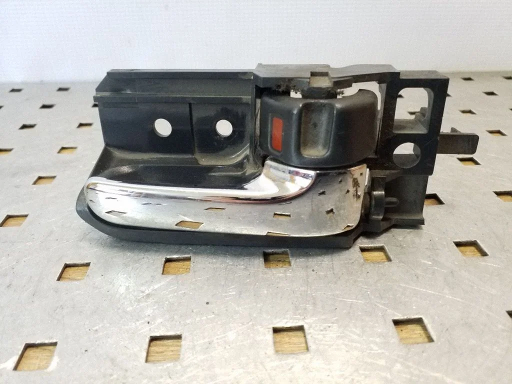 Klamka wewnętrzna drzwi przednich 50594A1