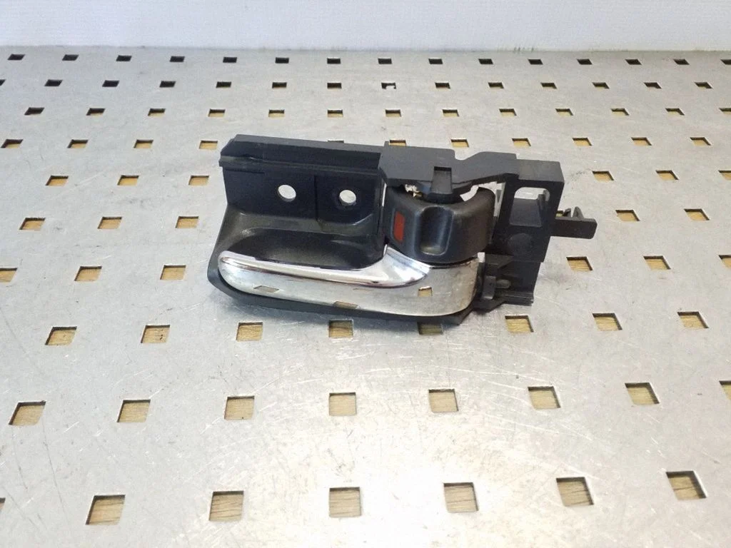Klamka wewnętrzna drzwi przednich 50594A1