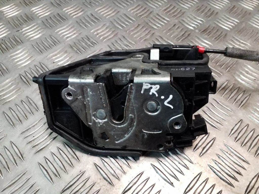 Front door lock – BMW 5 Series E60 E61 (2004-2010)