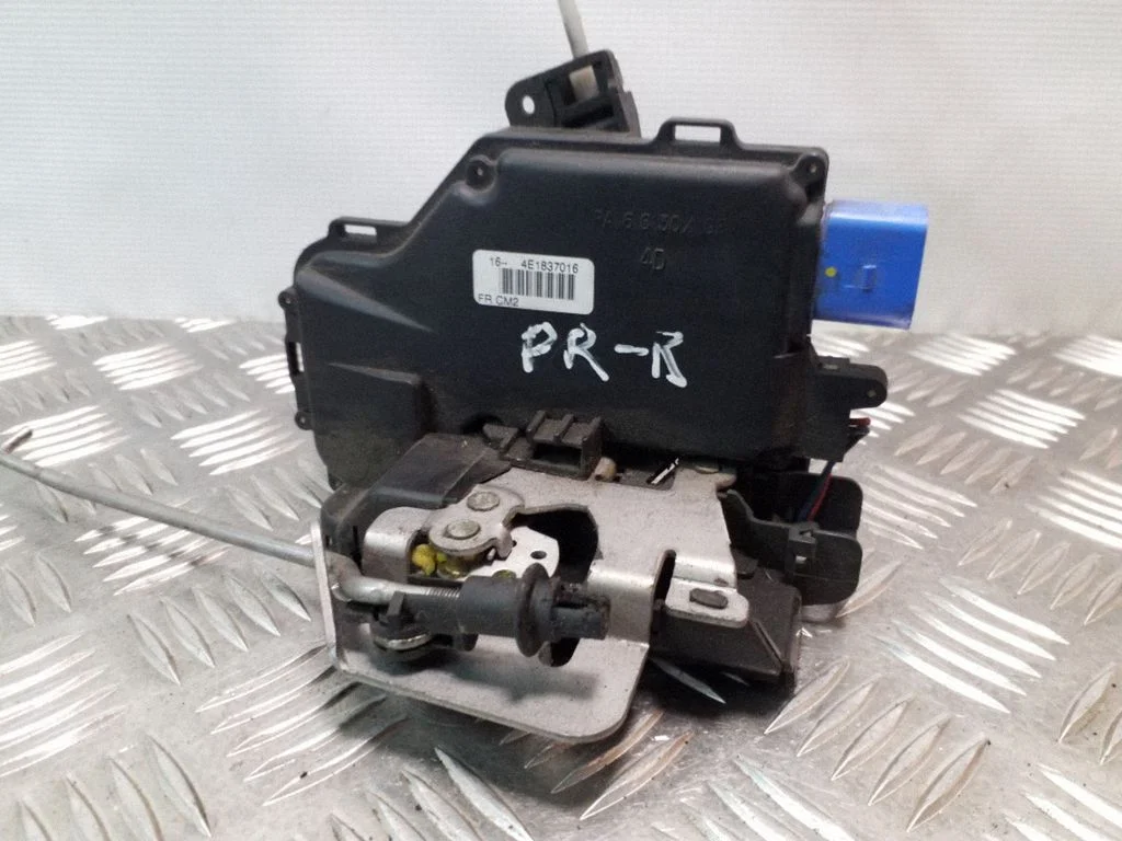 Front door lock – Audi A3 S3 8P (2003-2012)