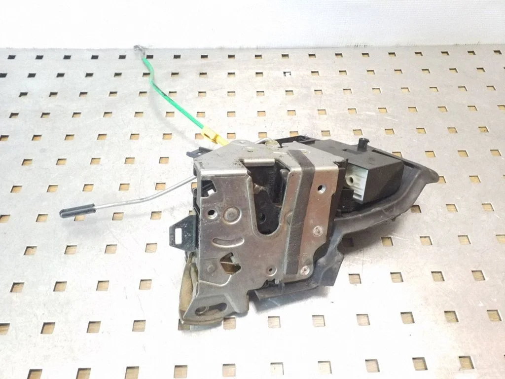 Zamek drzwi przednich – BMW Seria 5 E39 (1996-2003)