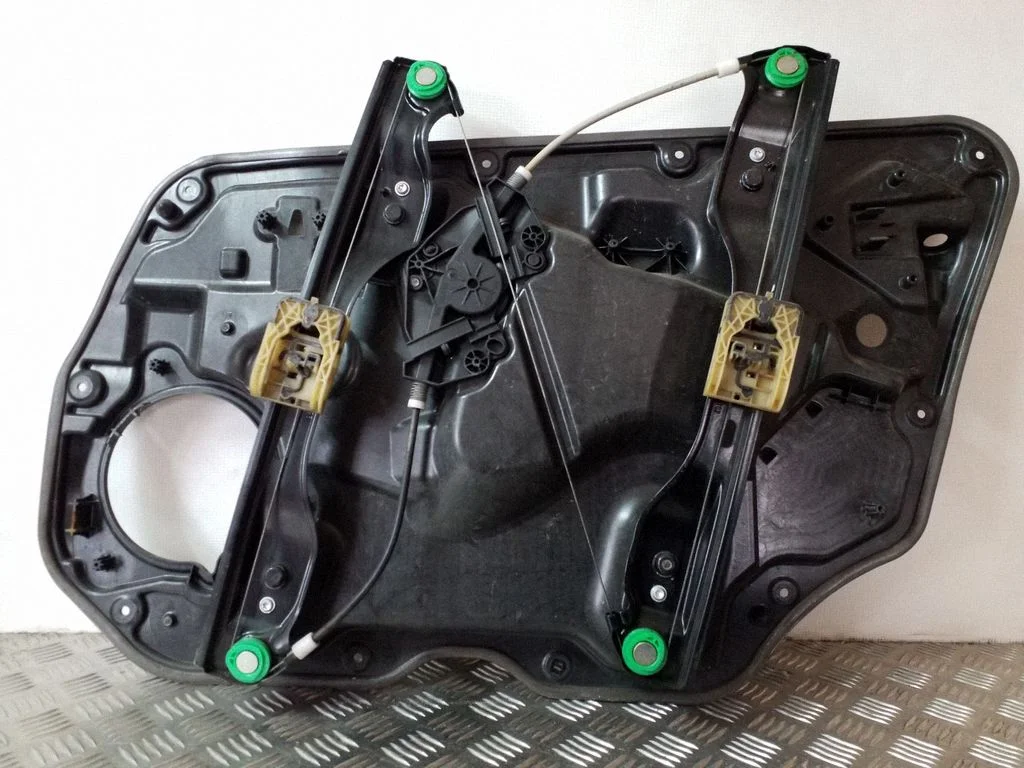 Priekinis el. lango pakėlimo mechanizmas be varikliuko