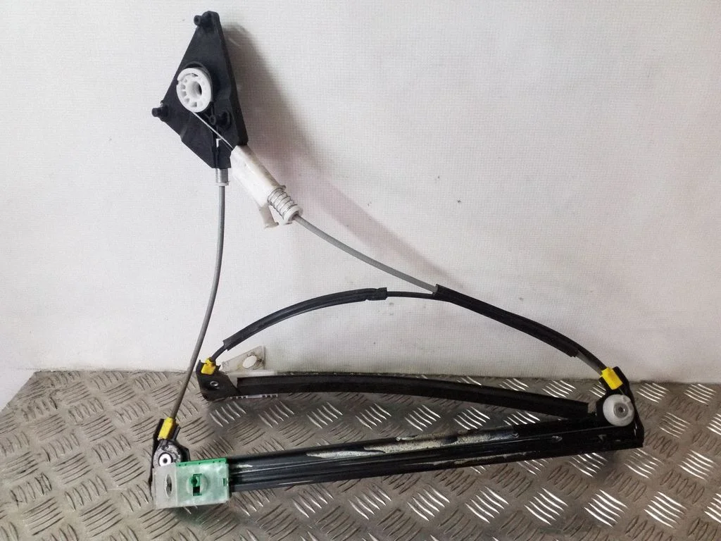 Priekinis el. lango pakėlimo mechanizmas be varikliuko