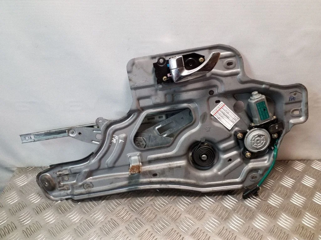 Front door window regulator with motor 8247026050