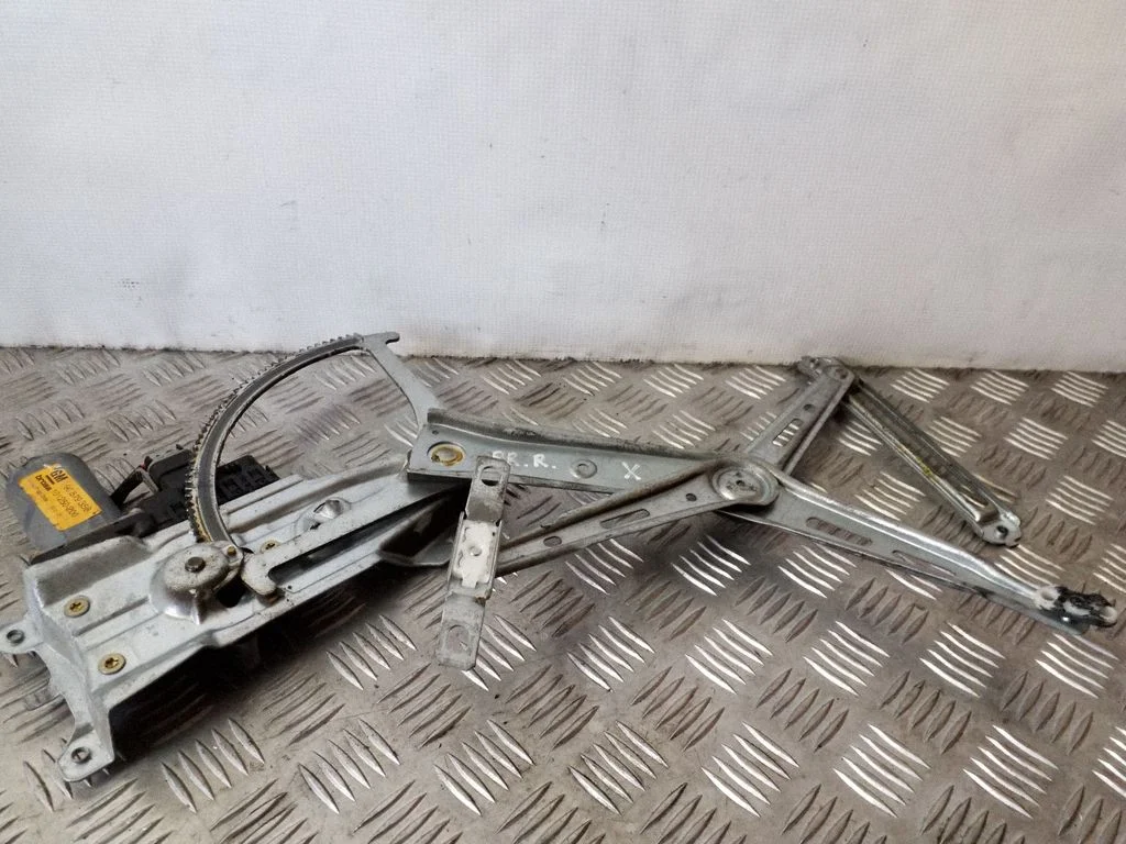 Front door window regulator with motor – Opel Zafira A (1999-2005)