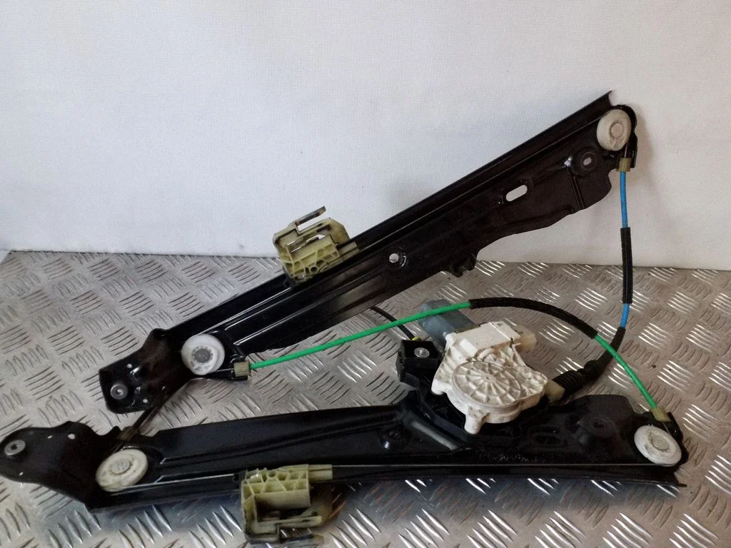 Front door window regulator with motor – BMW 5 Series F10 F11 (2009-2016)