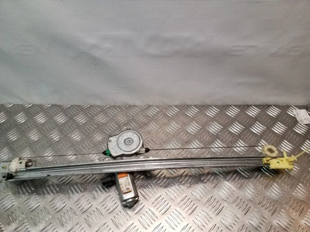 Priekinio el. lango pakėlimo mechanizmo komplektas