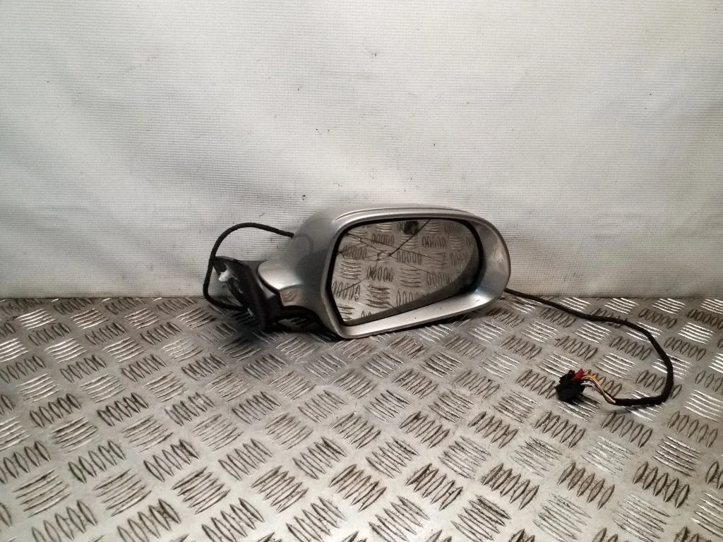 Spogulis (elektriski regulējams) – Skoda Octavia Mk2 (1Z) (2004-2013)
