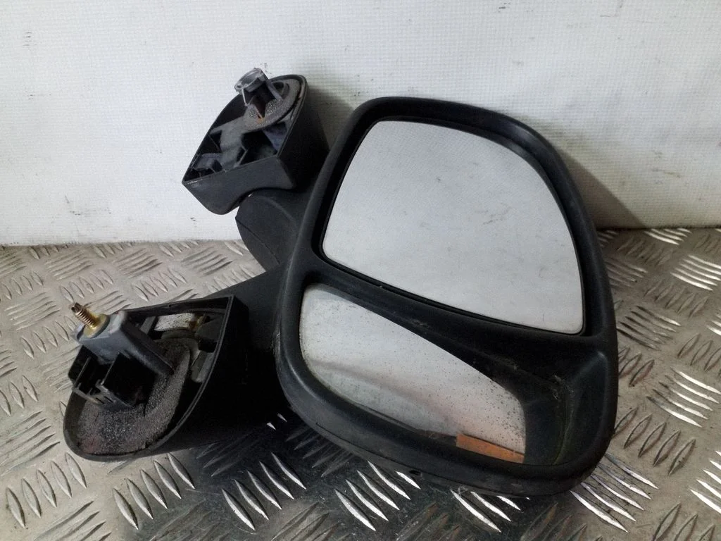 Front door electric wing mirror – right