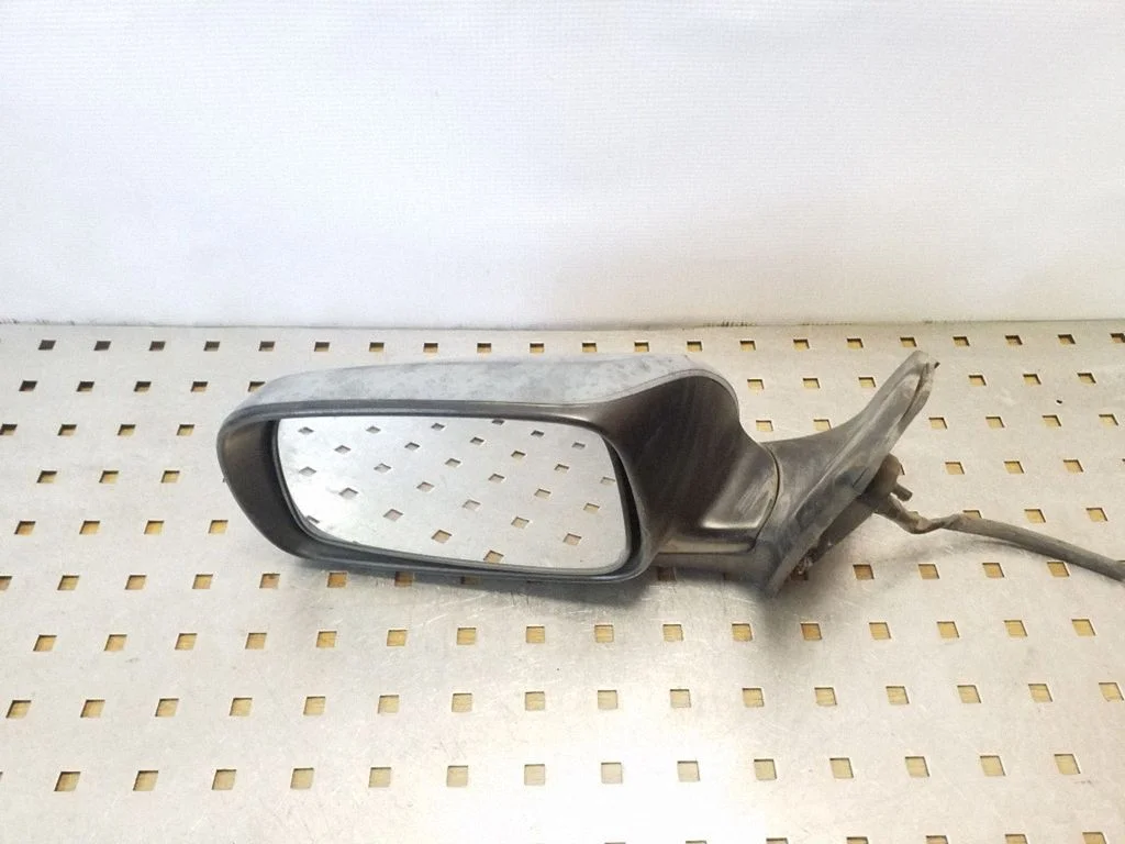 Esiukse elektriline välispeegel E11015829
