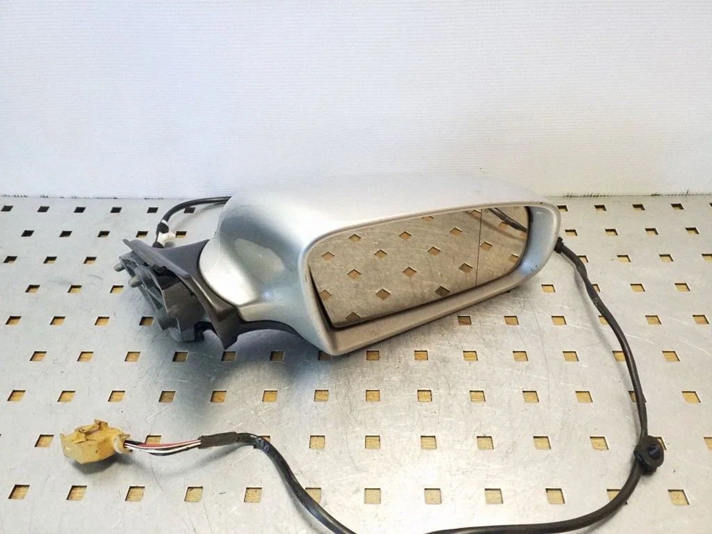 Lusterko elektryczne E1010681