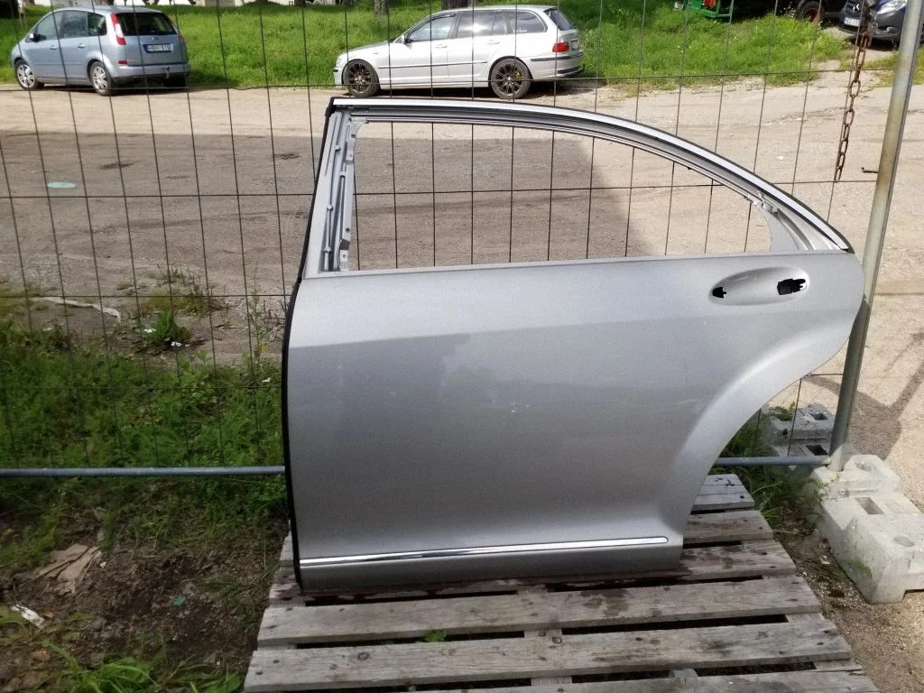 Rear door – left