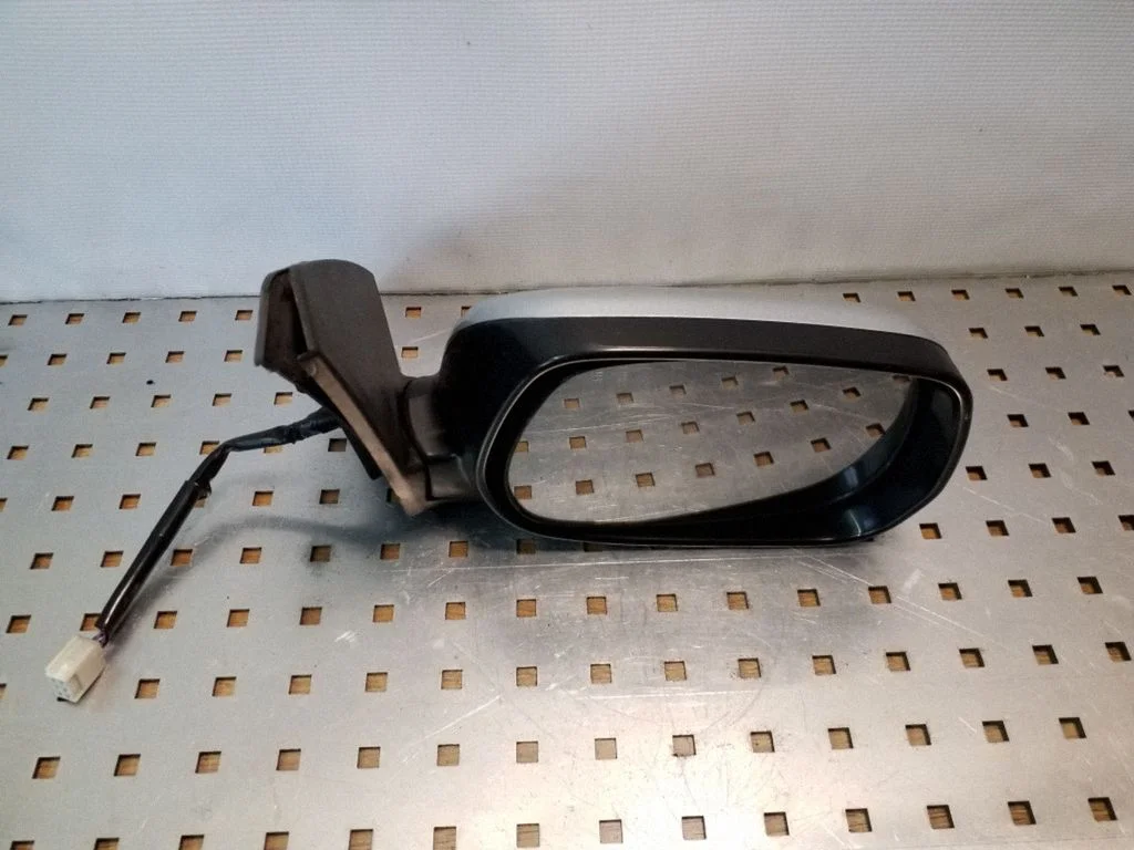 Esiukse elektriline välispeegel E4012153
