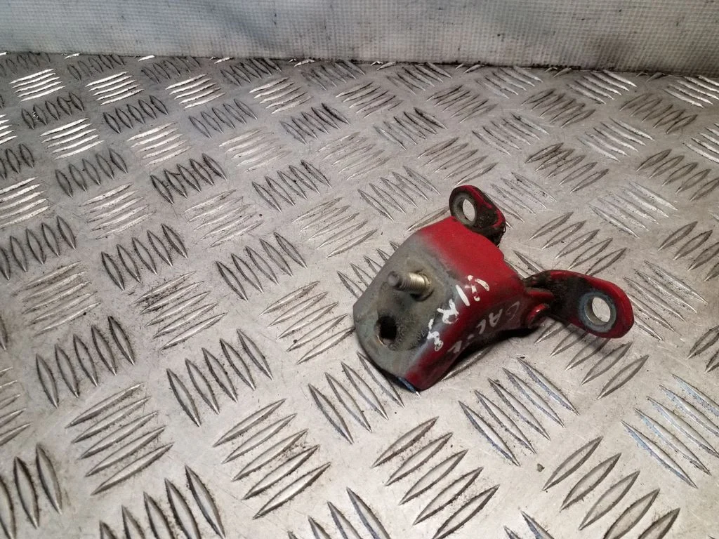 Tagaukse ülemine hing – Nissan Note (E11) (2006-2014), vasak