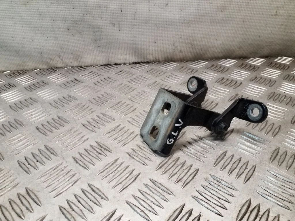 Tagaukse ülemine hing ES03A046574