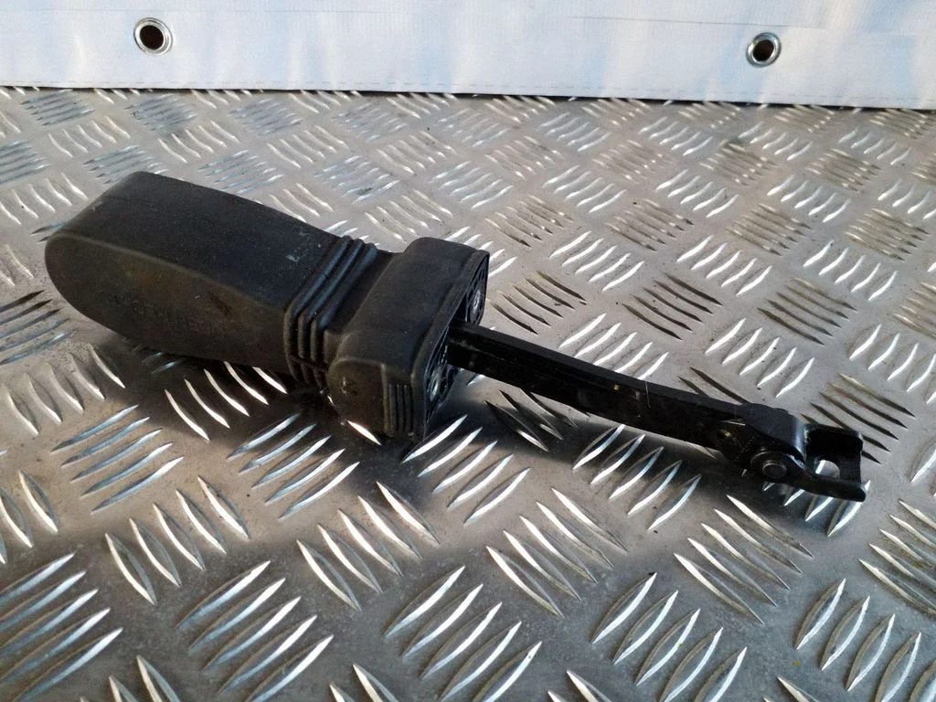 Tagaukse avamispiiraja – Audi A6 S6 C7 4G (2011-2018)