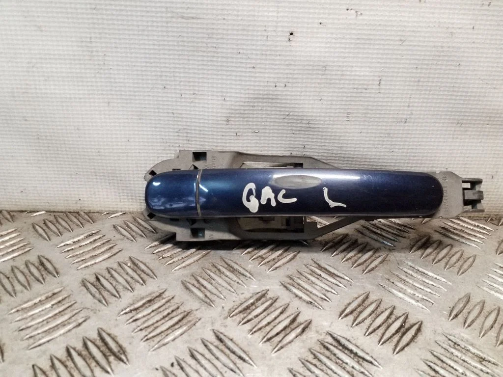 Tagaukse välimine käepide 3B0837885