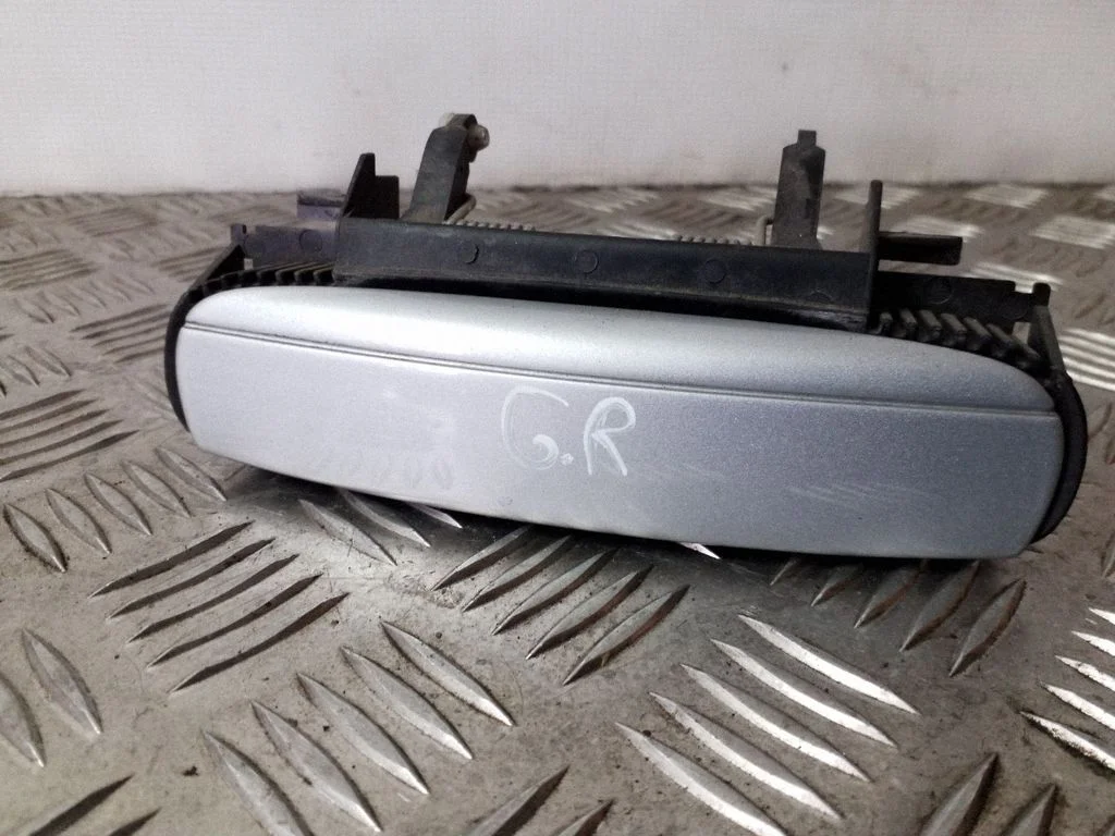 Rear door exterior handle 4B0839885