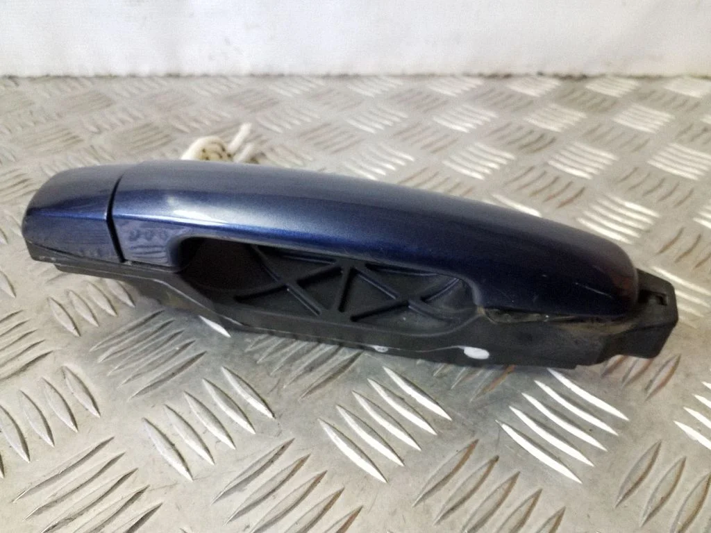 Rear door exterior handle – right