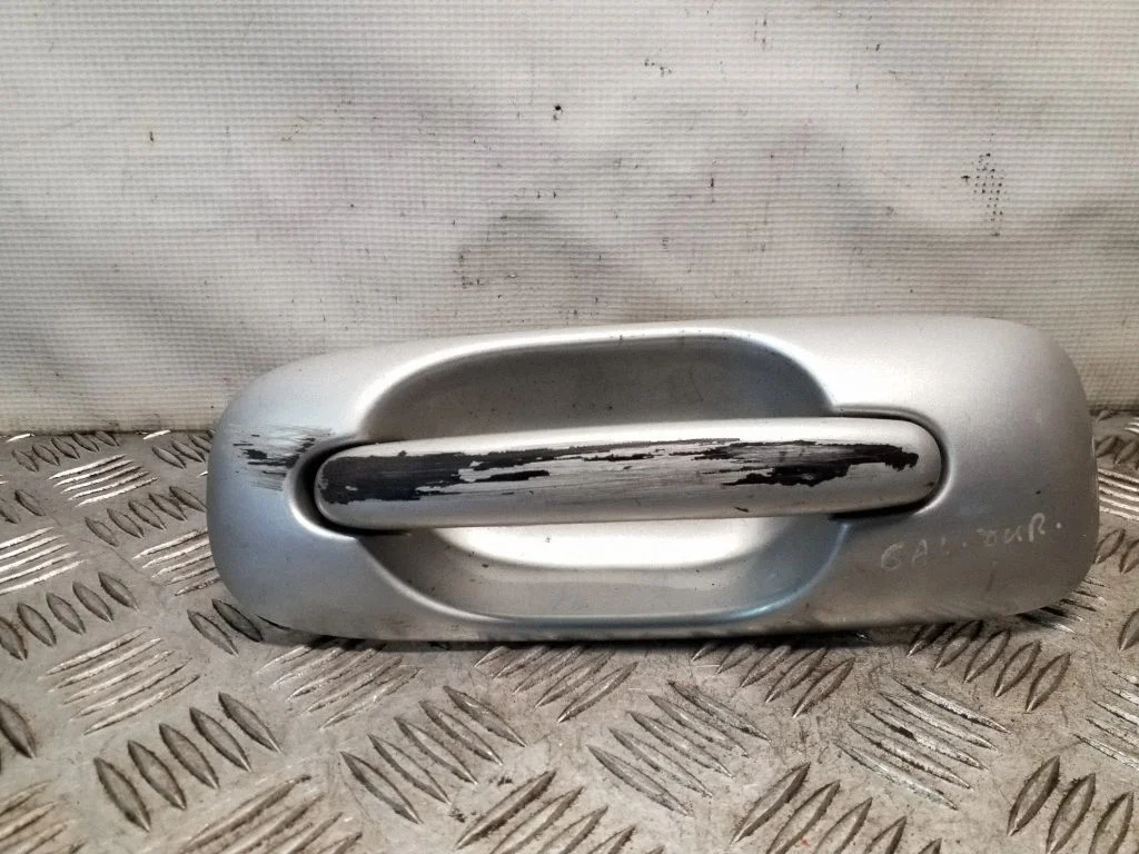 Rear door exterior handle – Chrysler Grand Voyager IV (2001-2007)
