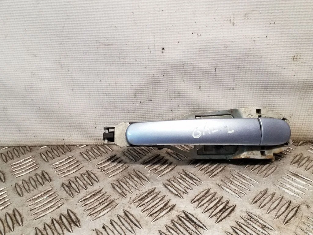 Tagaukse välimine käepide 3B0837885