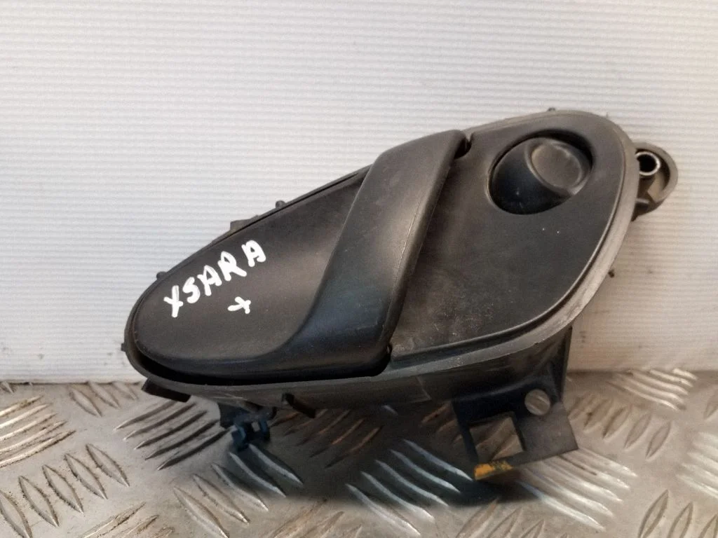 Tagaukse sisemine käepide 9623200177C