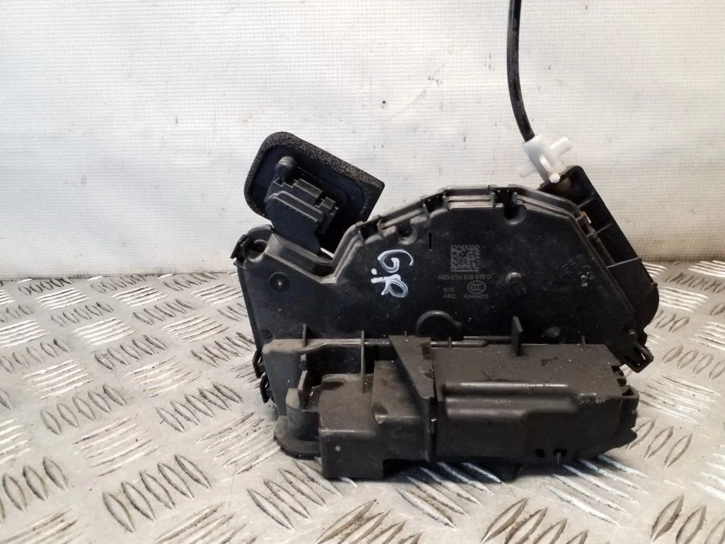 Rear door lock – Skoda Superb B8 (3V) (2015-2024)