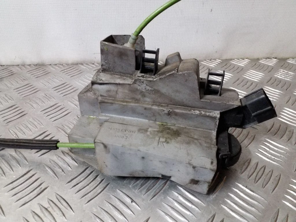 Rear door lock – Fiat Croma (2006-2016)