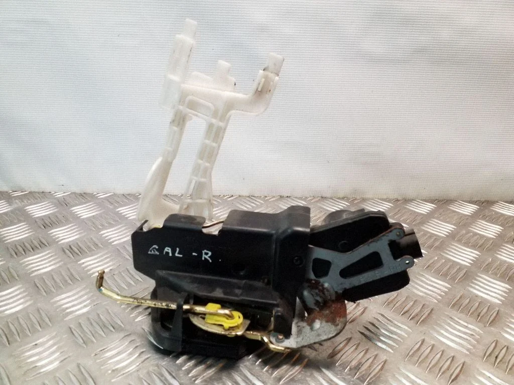 Rear door lock – right