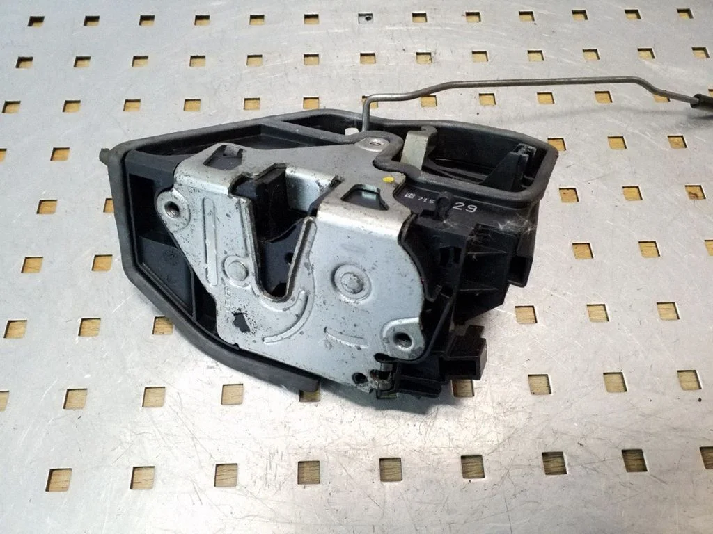 Rear door lock – BMW 5 Series E60 E61 (2004-2010)