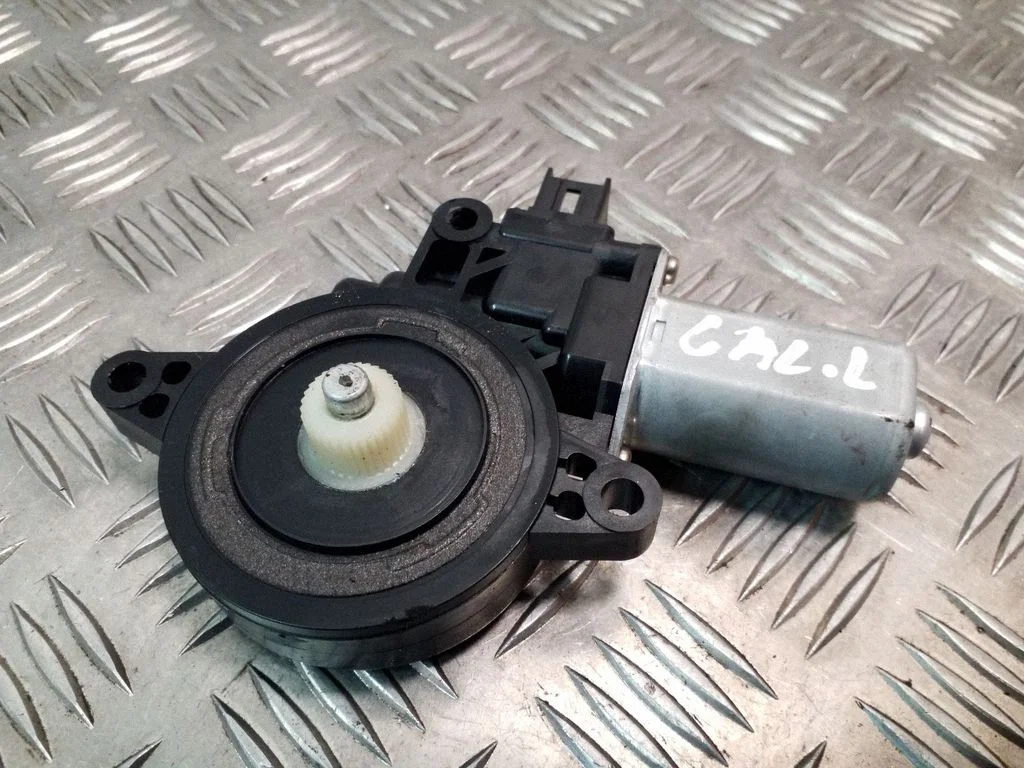 Rear door window regulator motor – Mazda 6 (2008-2013)