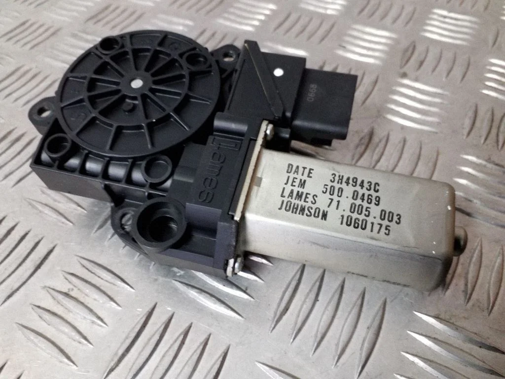 Rear door window regulator motor – Fiat Croma (2006-2016)
