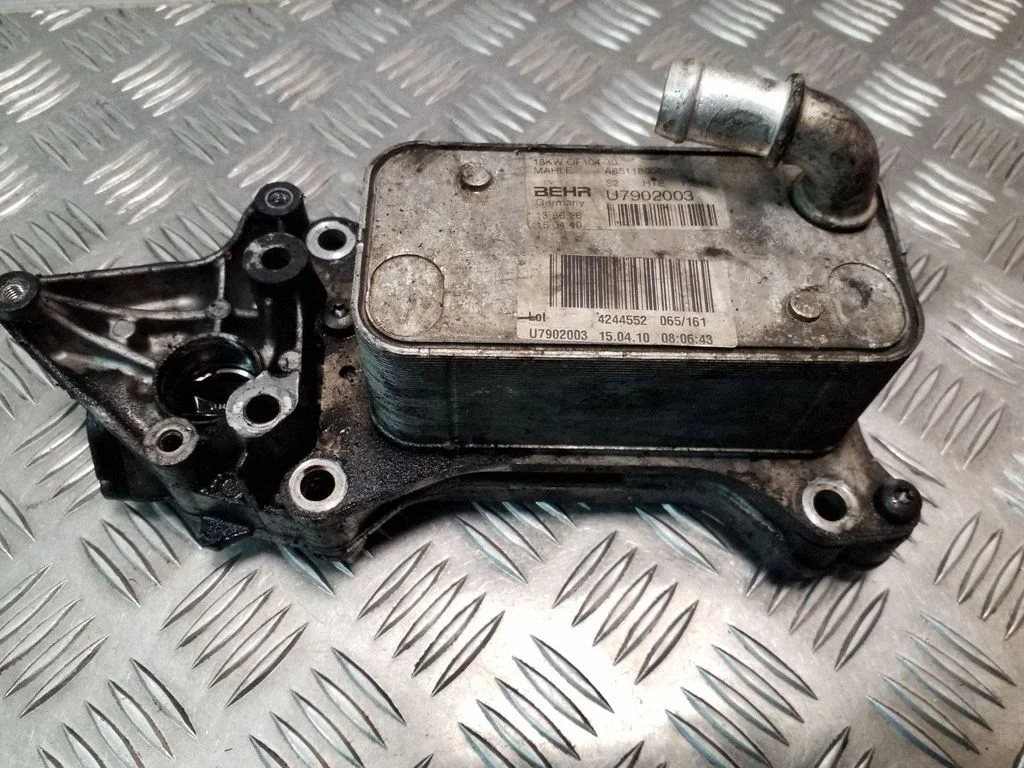 Oil filter mounting bracket – Mercedes-Benz E-Class W212 (2009-2016)