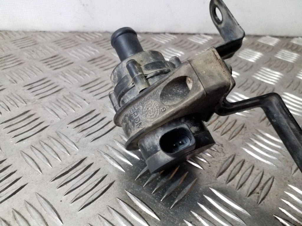 Elektriline lisatsirkulatsioonipump – Audi A3 S3 8P (2003-2012)