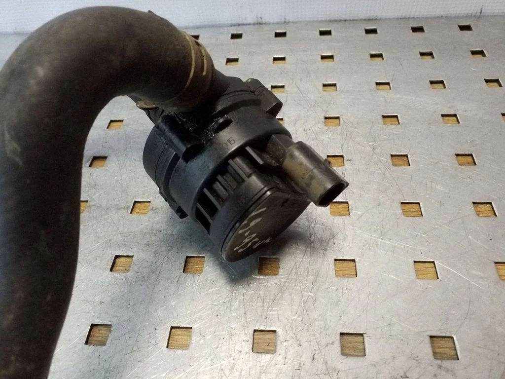 Elektryczna pompa cyrkulacyjna 0392023015