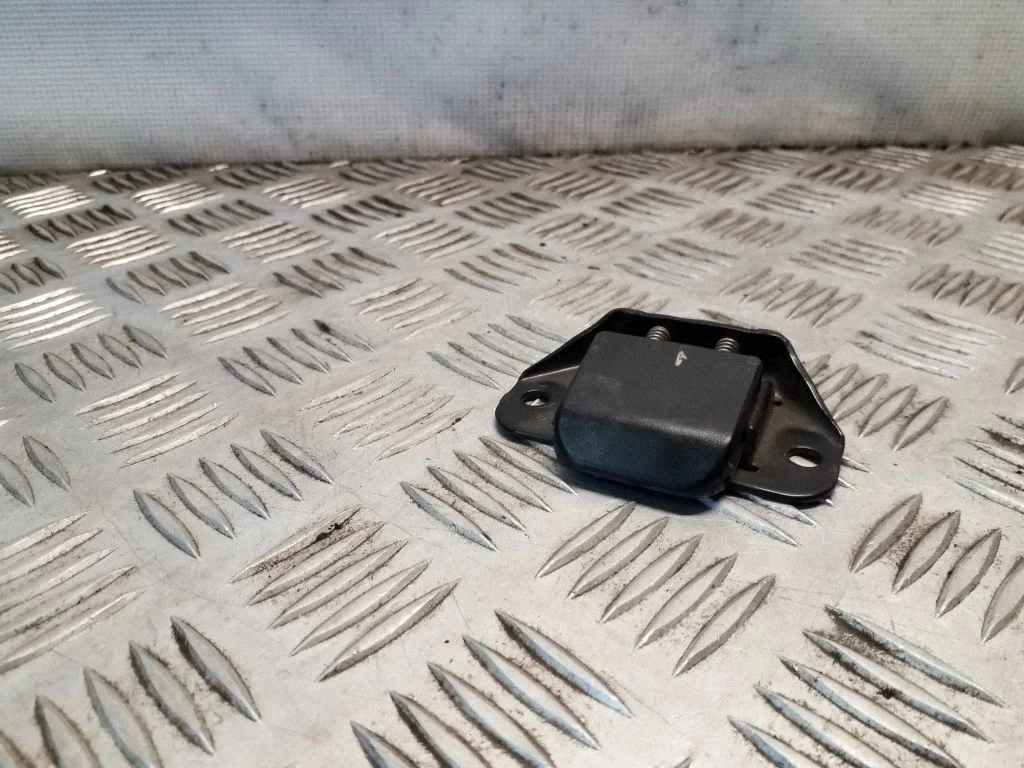 Sliding door check strap stopper