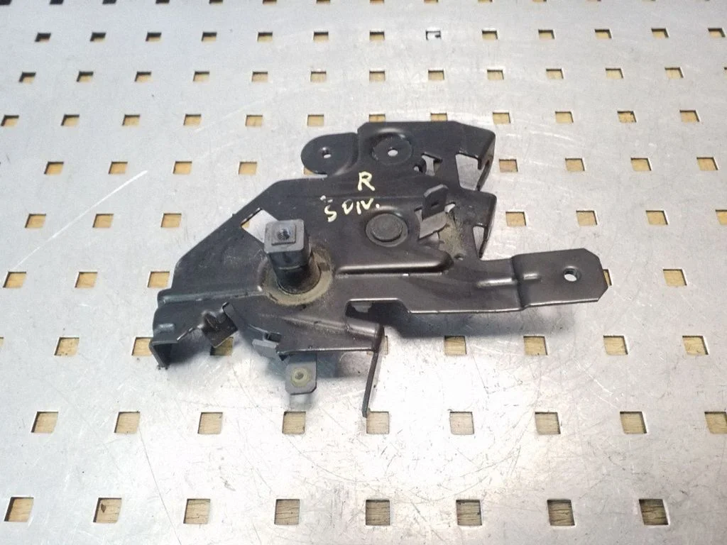 Sliding door lock 8200004828