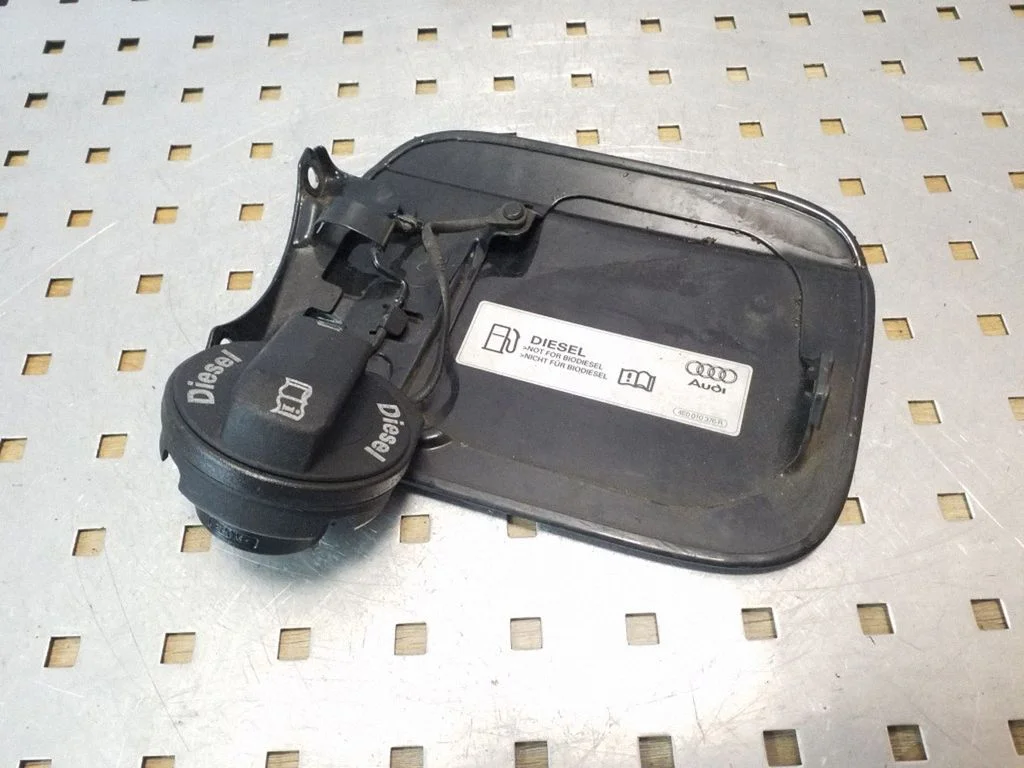 Kütusepaagi kork 4E0010376R